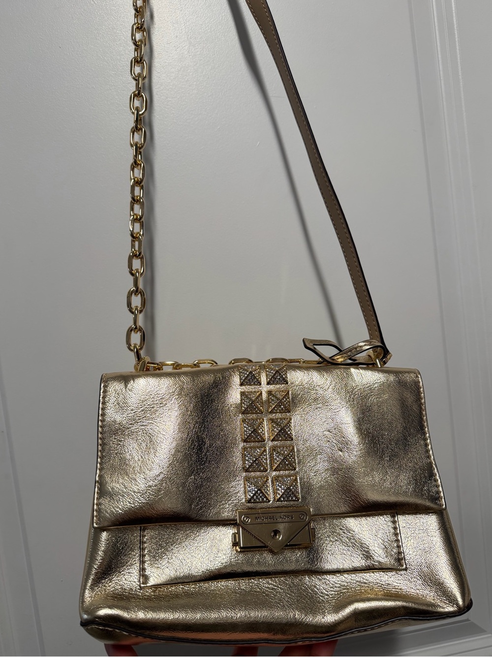 NWT Michael Kors Cece Medium Pale Gold Studded Chain Shoulder Crossbody Bag